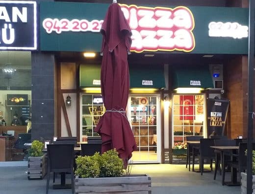 Pizza Lazza