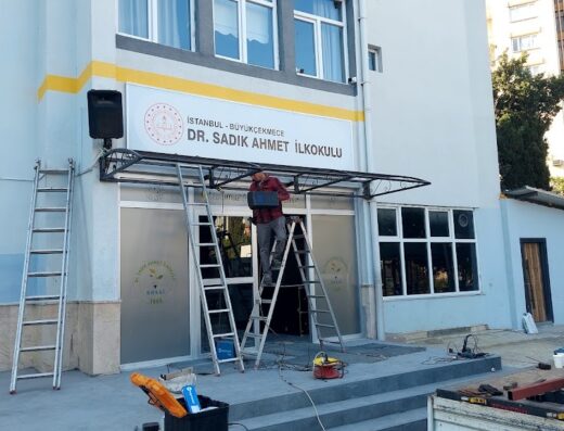 Dr. Sadık Ahmet İlkokulu
