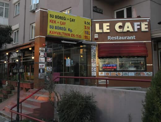 LE CAFE Restaurant