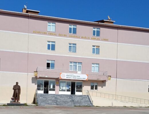 Münevver Kemal Özver Mesleki Ve Teknik Anadolu Lisesi