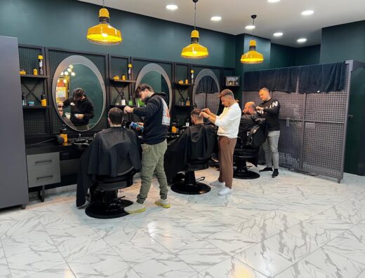 BARBER SHOP Erkek Kuaförü