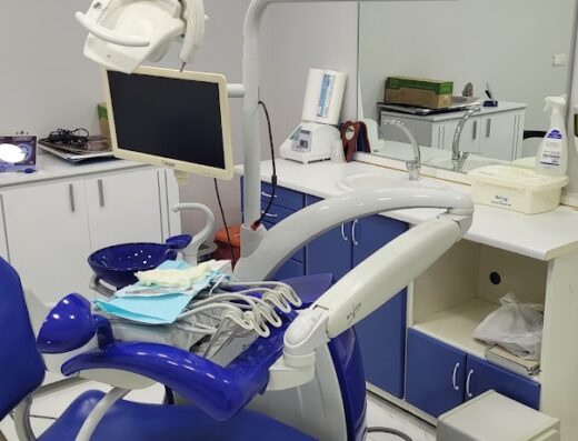 Hakan AKSU Dental Klinik Ağız Ve Diş Sağlığı Polikliniği