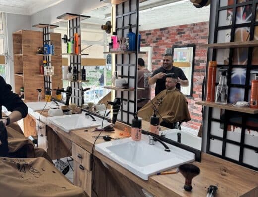 SALOON BOSS