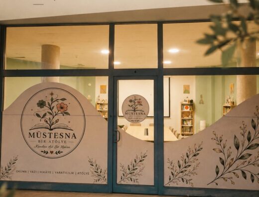 MÜSTESNA Bir Atölye